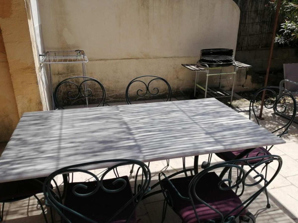 Appartement Mas Maurane - Le Romarin à Tarascon Extérieur photo