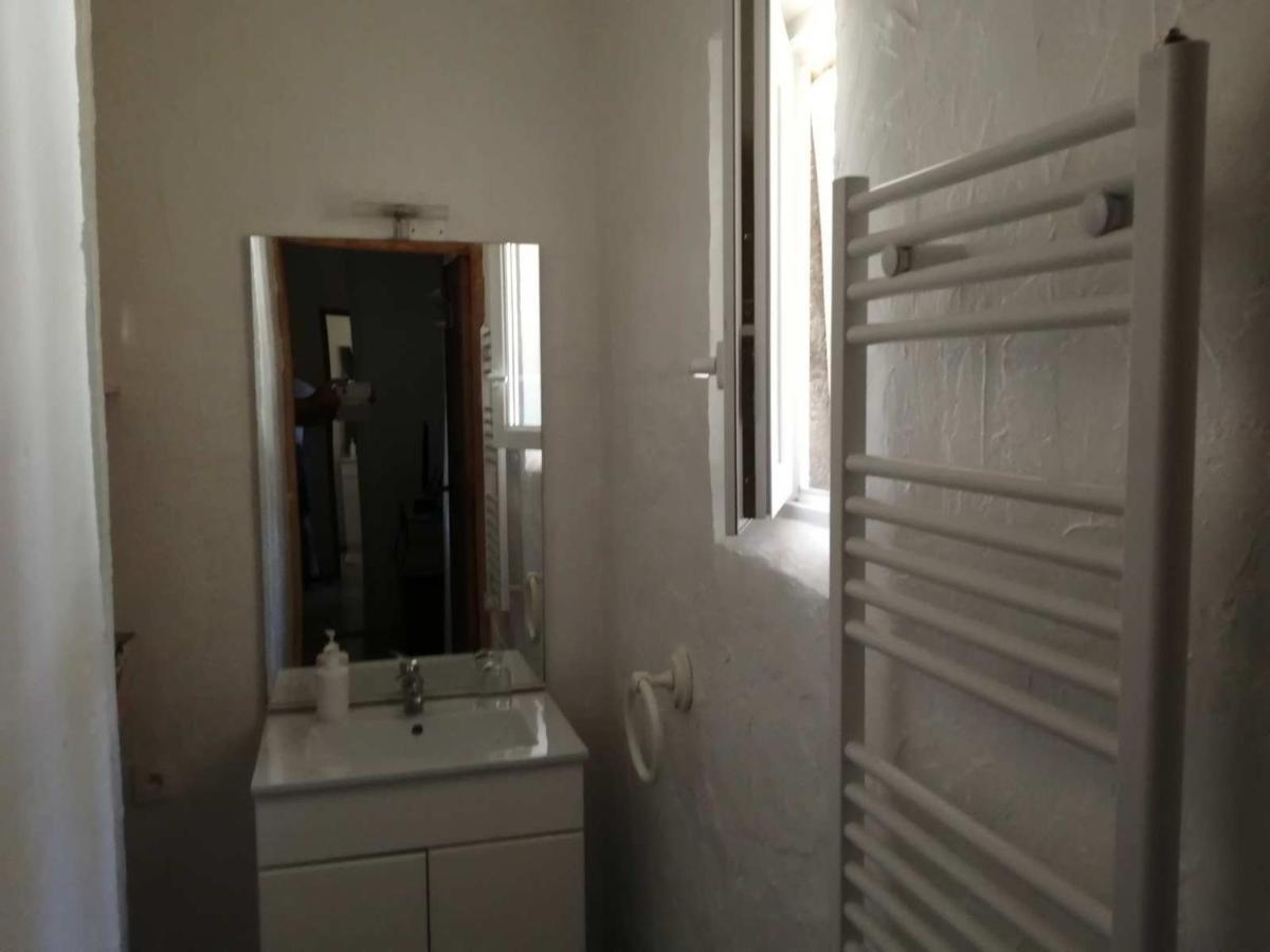 Appartement Mas Maurane - Le Romarin à Tarascon Extérieur photo